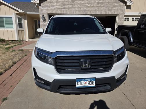 White 2023 Honda Ridgeline RTL