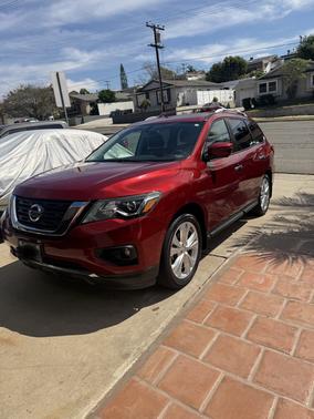 Red 2018 Nissan Pathfinder SL