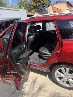 Red 2018 Nissan Pathfinder SL