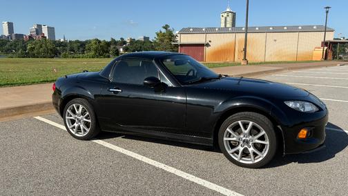 Black 2014 Mazda MX-5 Miata Grand Touring