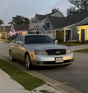 Silver 2003 INFINITI M45 Sports Sedan