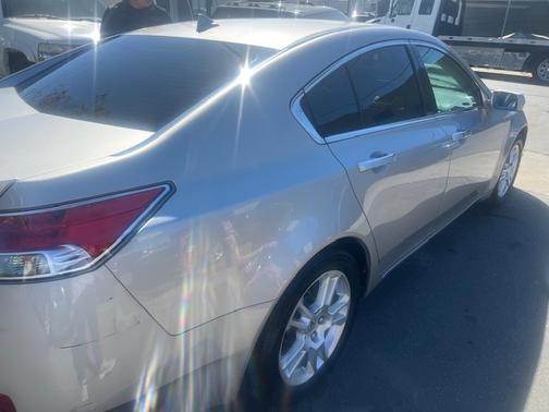 2011 Acura TL Technology