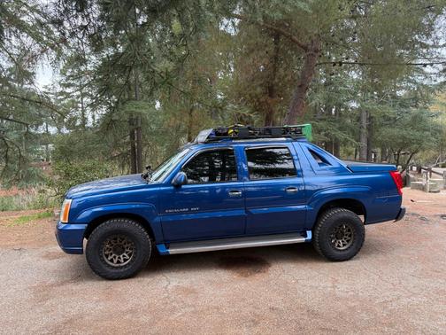 Blue 2003 Cadillac Escalade EXT Base