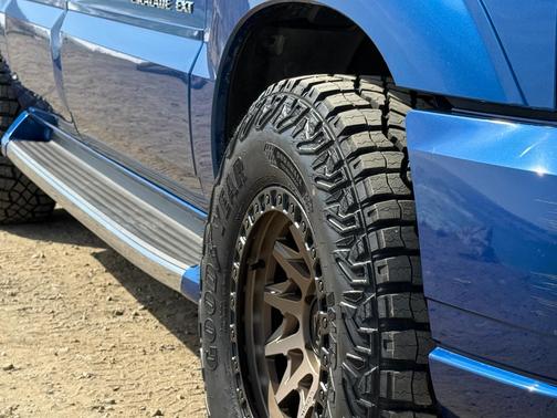 Blue 2003 Cadillac Escalade EXT Base