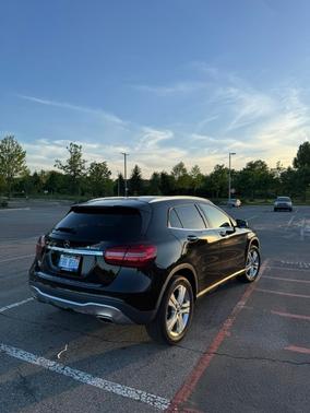 Black 2020 Mercedes-Benz GLA 250 4MATIC