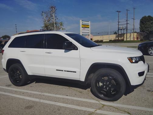 2020 Jeep Grand Cherokee Laredo