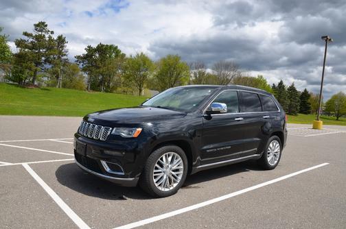 Black 2018 Jeep Grand Cherokee Summit