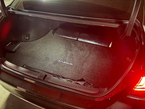 2022 Lexus ES 300h Base