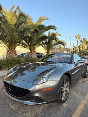 Gray 2017 Ferrari California T