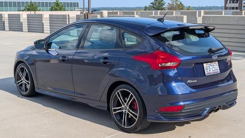 Blue 2017 Ford Focus ST Base