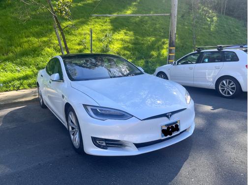 2017 Tesla Model S 75D
