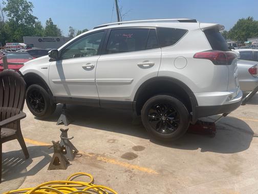2018 Toyota RAV4 Hybrid XLE