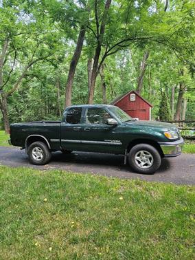 Green 2001 Toyota Tundra SR5