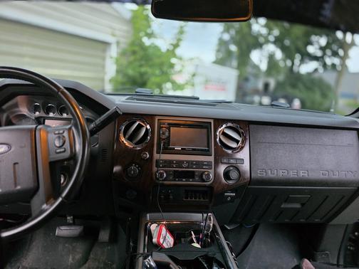 2011 Ford F-250 Lariat