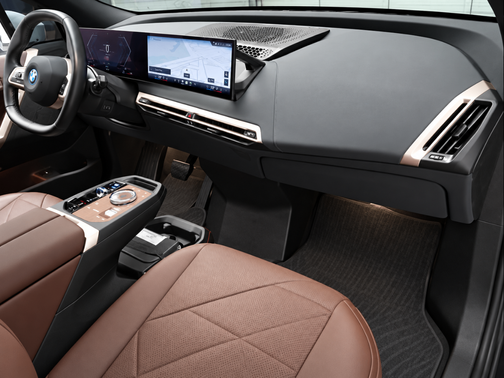 White 2023 BMW iX xDrive50