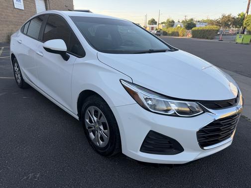 White 2019 Chevrolet Cruze LS
