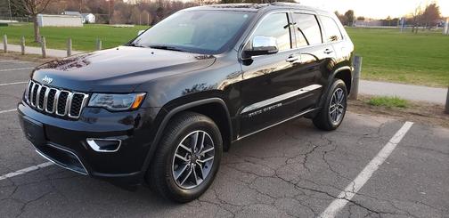 Black 2019 Jeep Grand Cherokee Limited