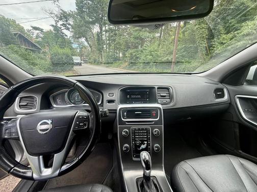 Silver 2015 Volvo V60 T5 Premier