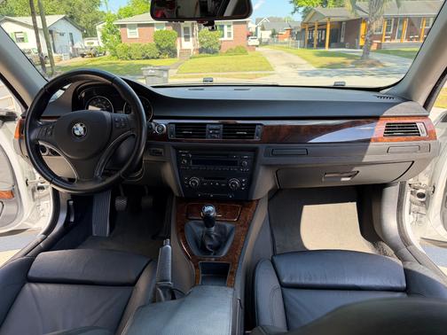 Silver 2008 BMW 335 i