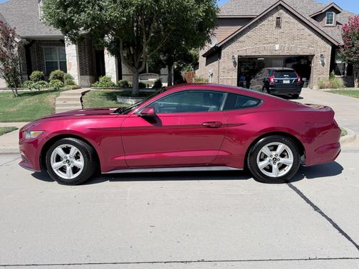 Red 2016 Ford Mustang V6