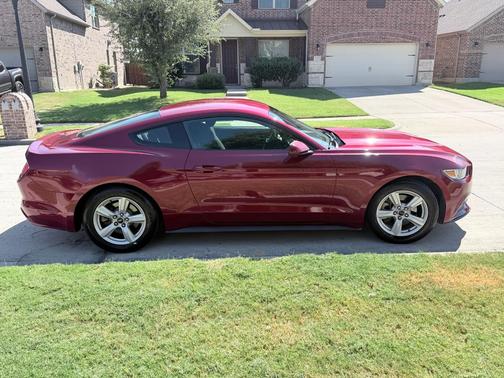 Red 2016 Ford Mustang V6