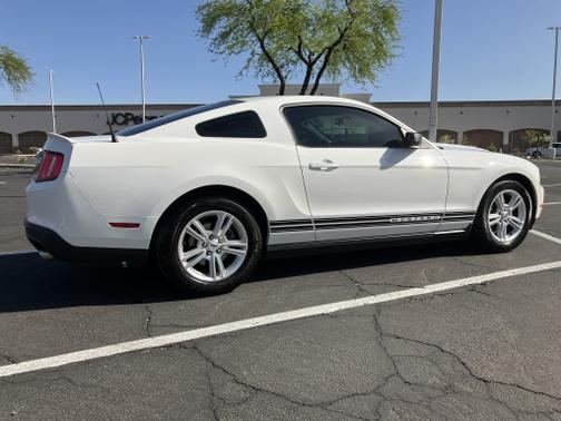 2012 Ford Mustang V6
