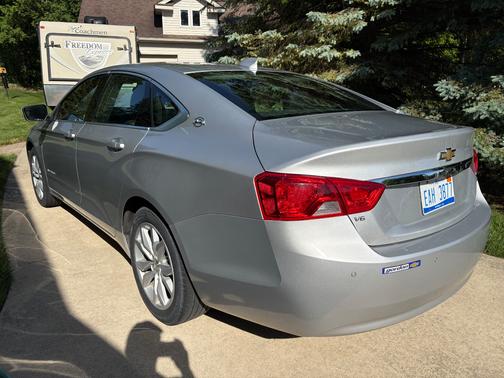 Silver 2016 Chevrolet Impala LT