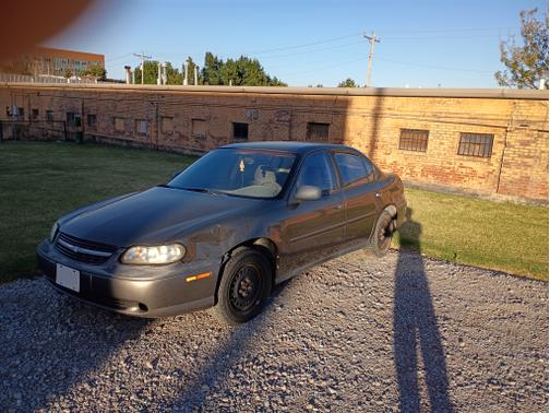 2001 Chevrolet Malibu Base