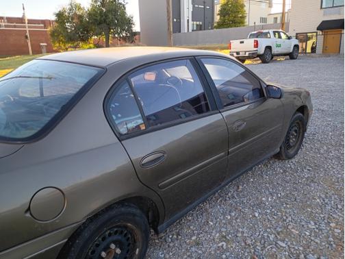 2001 Chevrolet Malibu Base