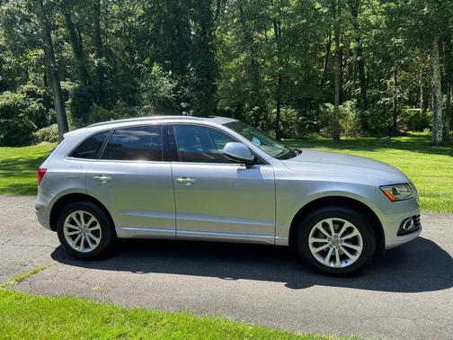 Silver 2016 Audi Q5 2.0T Premium Plus