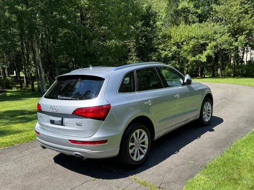 Silver 2016 Audi Q5 2.0T Premium Plus
