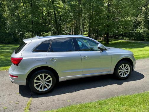 Silver 2016 Audi Q5 2.0T Premium Plus