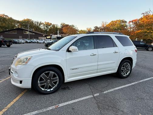 2011 GMC Acadia Denali