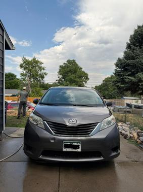 Gray 2014 Toyota Sienna LE