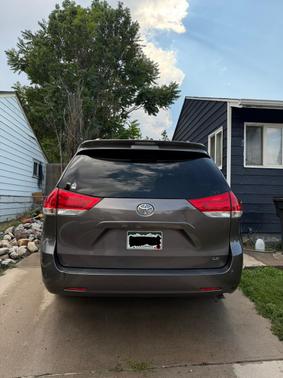 Gray 2014 Toyota Sienna LE
