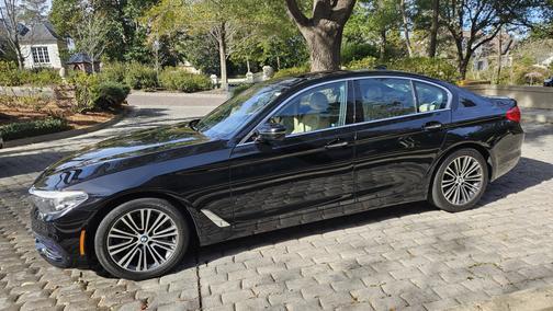 2017 BMW 530 i xDrive
