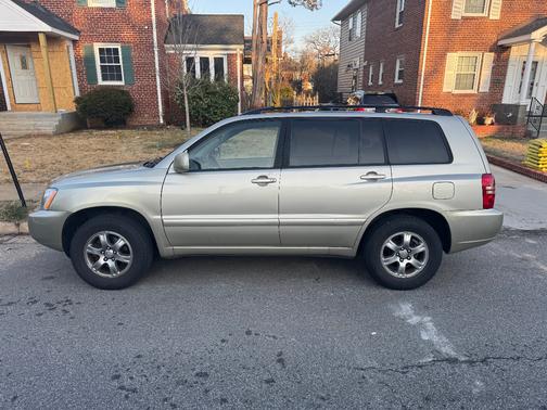 2002 Toyota Highlander Base