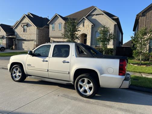 2011 Chevrolet Avalanche 1500 LT