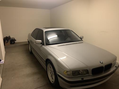2001 BMW 740 i