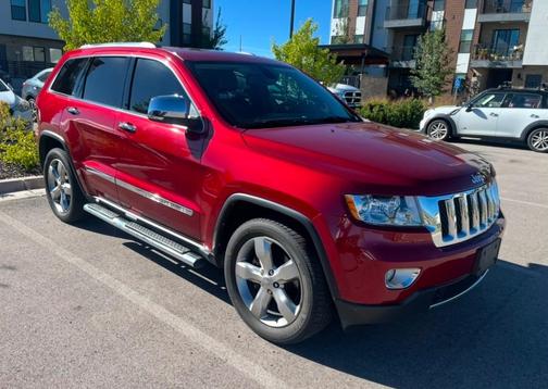 Red 2013 Jeep Grand Cherokee Overland