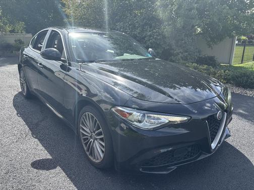 Black 2018 Alfa Romeo Giulia Ti Lusso