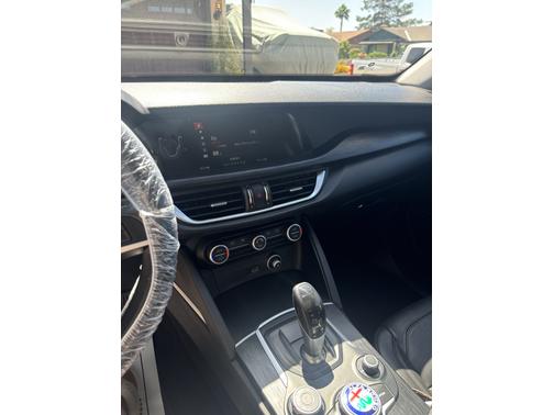 2019 Alfa Romeo Stelvio Base