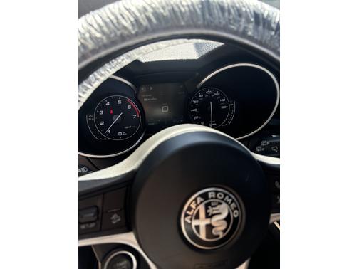 2019 Alfa Romeo Stelvio Base