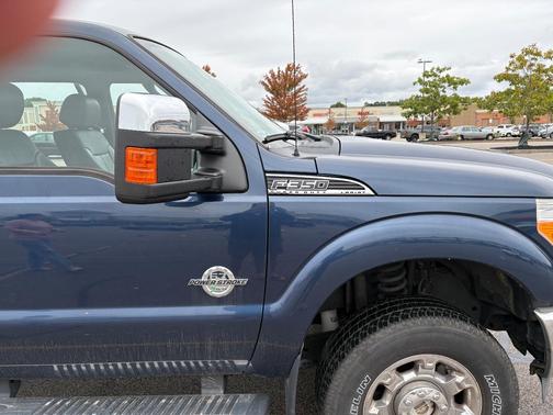 Blue 2016 Ford F-350 Lariat