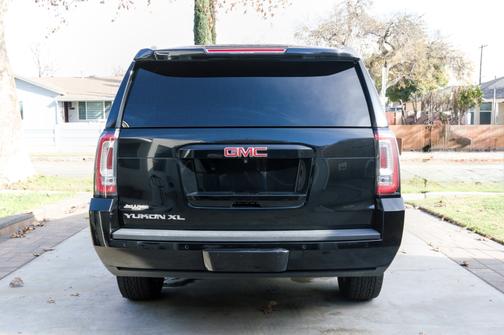 2018 GMC Yukon XL SLE