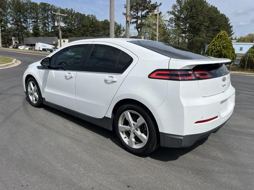 White 2015 Chevrolet Volt Base