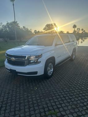 White 2016 Chevrolet Suburban LT