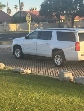 White 2016 Chevrolet Suburban LT