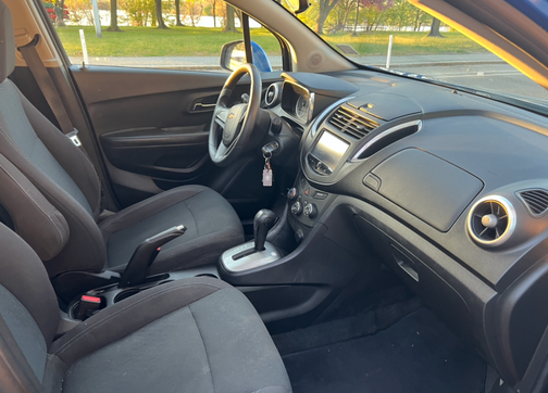 Blue 2016 Chevrolet Trax LS