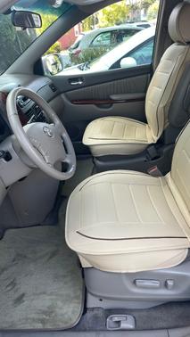 White 2004 Toyota Sienna XLE